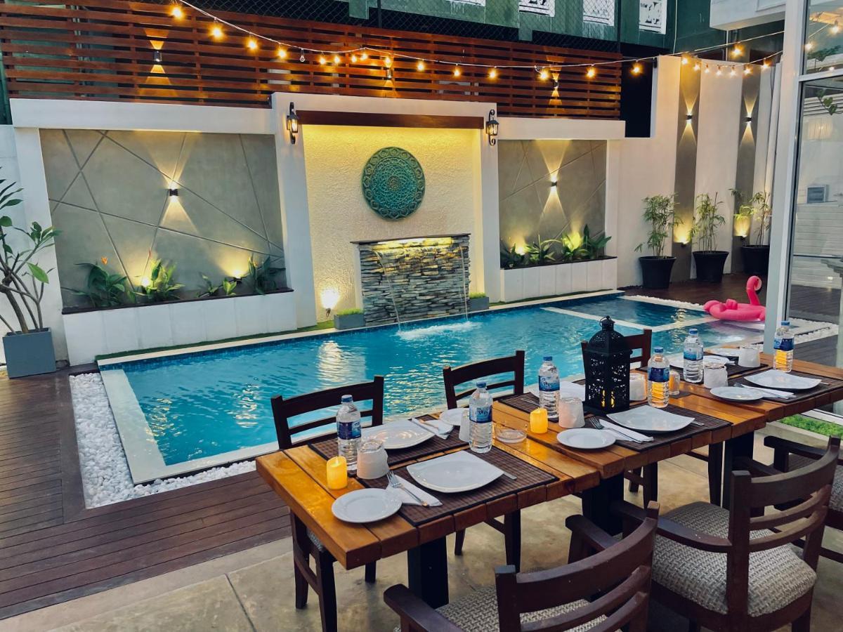 8 Plus Luxury Apartments Negombo Bagian luar foto