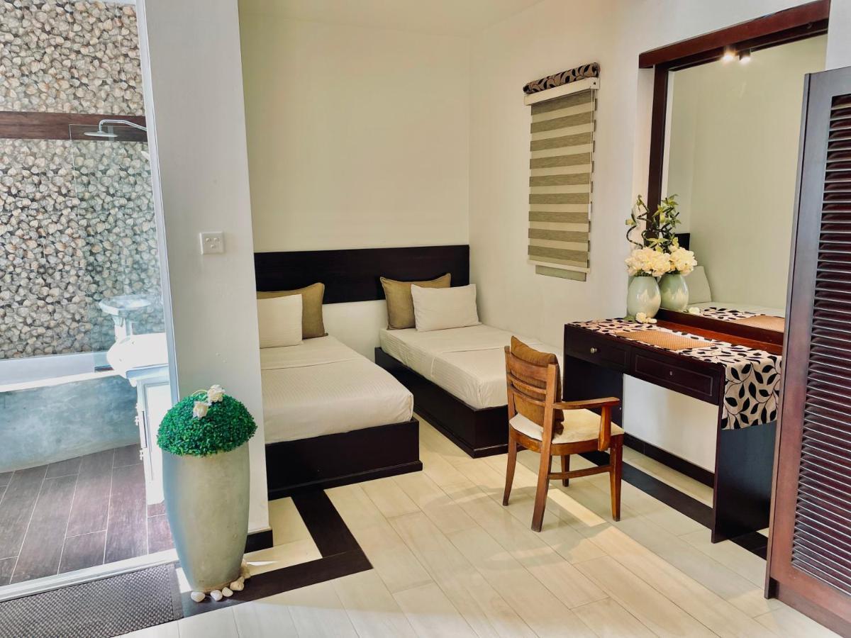 8 Plus Luxury Apartments Negombo Bagian luar foto