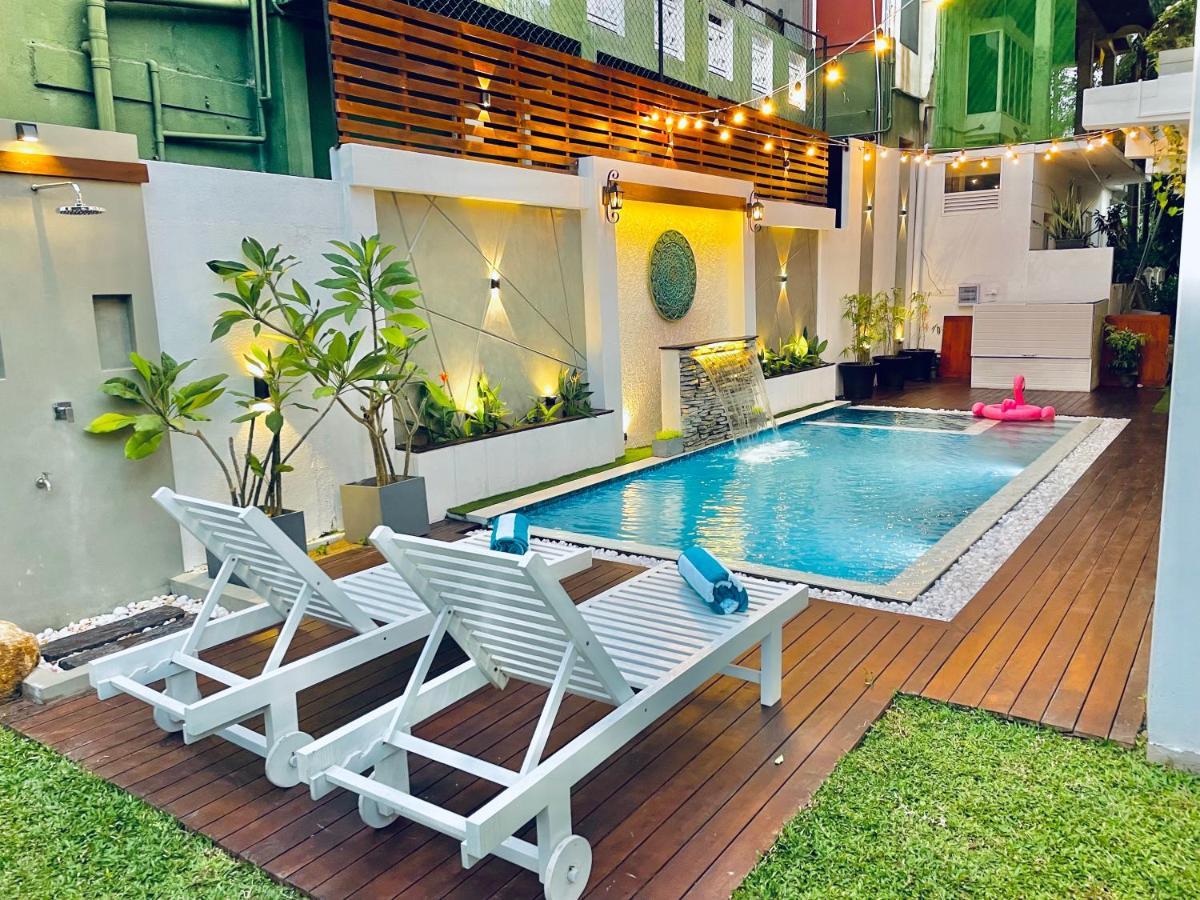 8 Plus Luxury Apartments Negombo Bagian luar foto