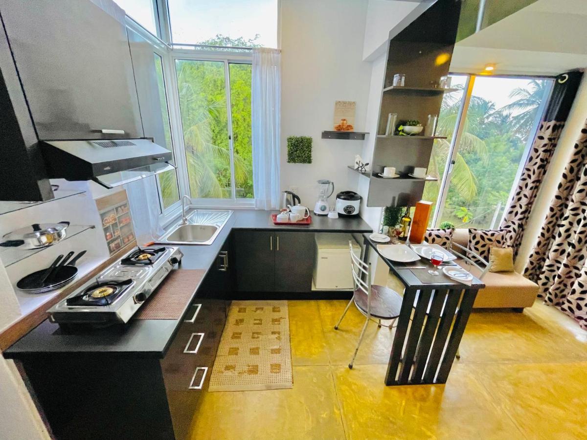 8 Plus Luxury Apartments Negombo Bagian luar foto